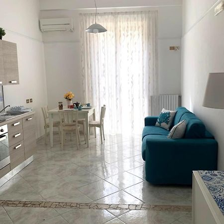 La Piccola Sorrento Apartment Bagian luar foto
