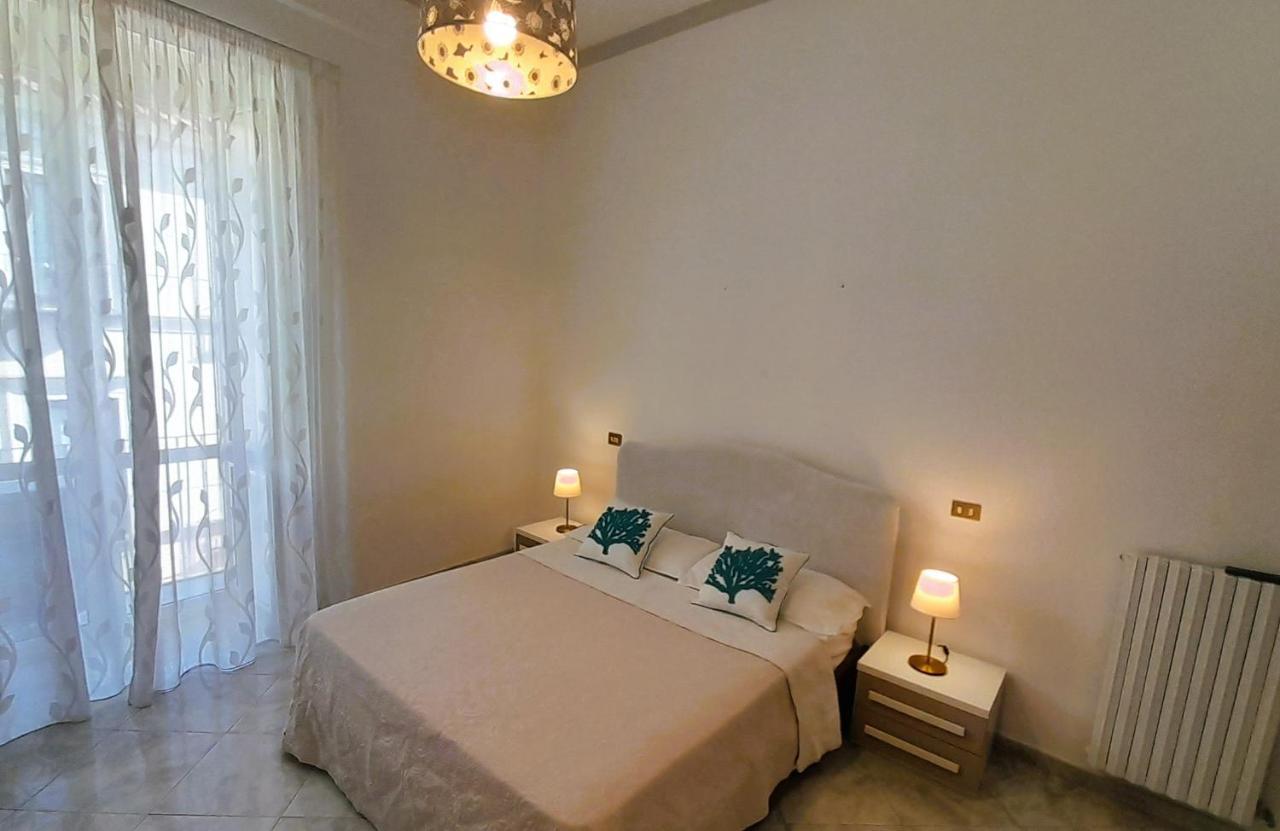 La Piccola Sorrento Apartment Bagian luar foto