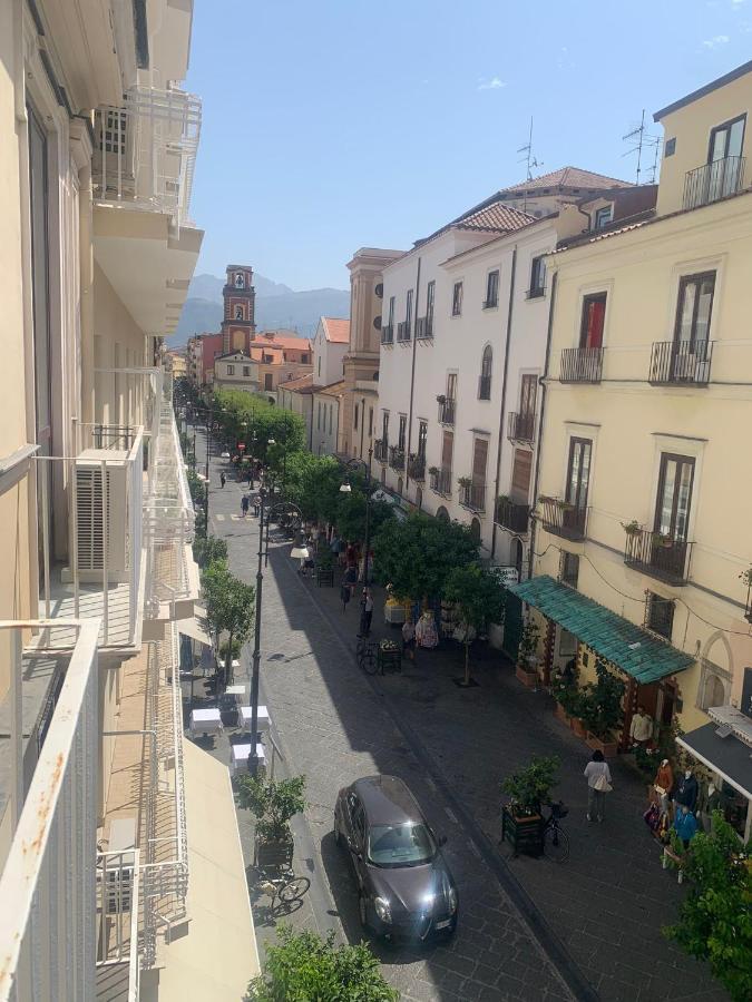 La Piccola Sorrento Apartment Bagian luar foto